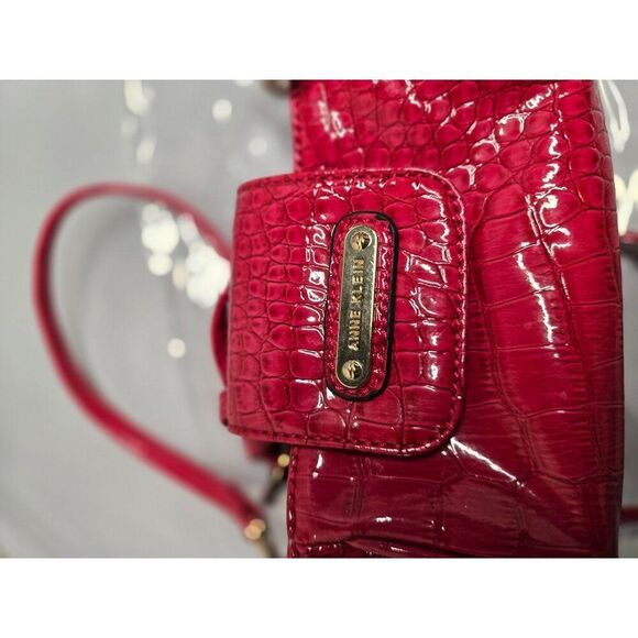 Anne Klein Red Croc-Embossed Leather Crossbody Bag With Gold Hardware - Picture 5 of 8